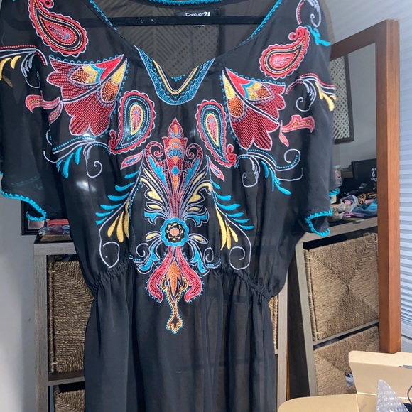 Swimsuit cover up - Picture 1 of 2